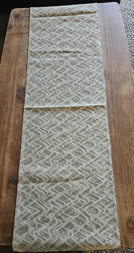 RENNIE & ROSE Coastal Collection 76" Table Runner - REFLECTIONS - Green - NEW