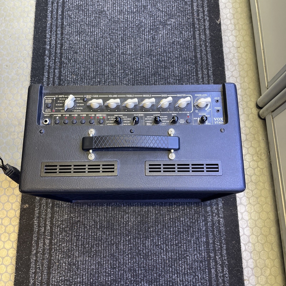 値下げ　VOX　VT40+　Valvetronix　アンプ VT40+ - Vox Amps