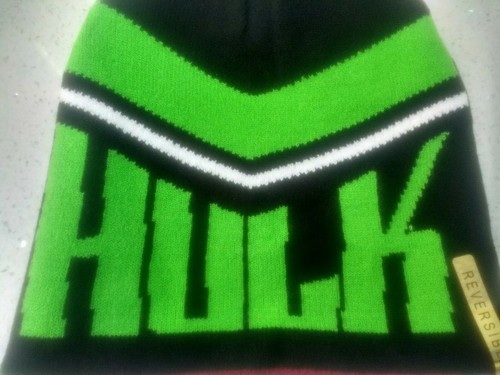 Marvel Black Thor Ragnarok Beanie hatBrand new with tags REVESABAL 2 designs - Picture 7 of 7
