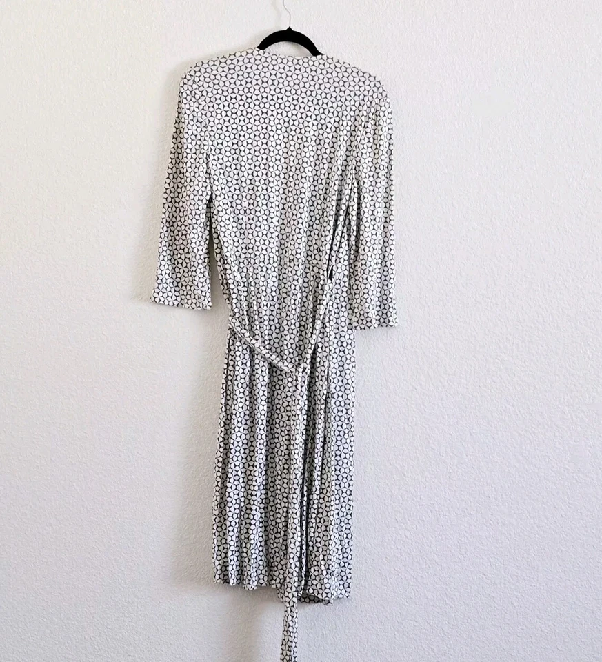 TIBI 100% 真丝连衣裙真包裹式蓝色奶油色几何图案半袖 10 码 — 第 4/4 张图片