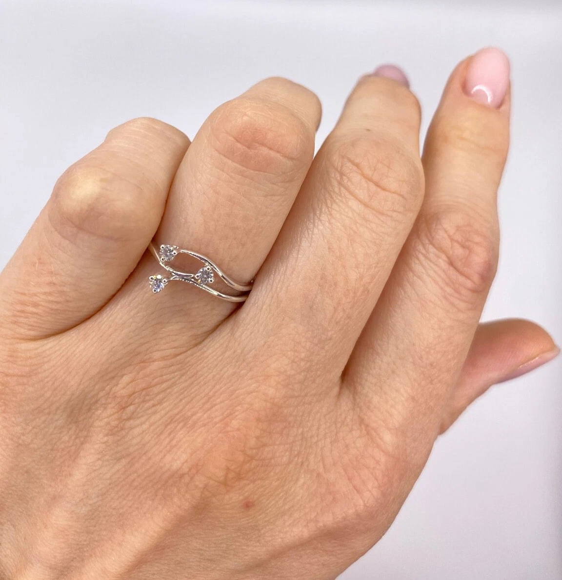 Anillo Trilogy Fantas a de Oro Blanco 18kt. con Diamantes