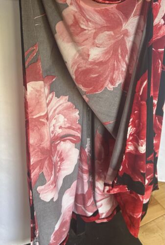Venus ladies size XL maxi dress with large red rose print. - Picture 3 of 11