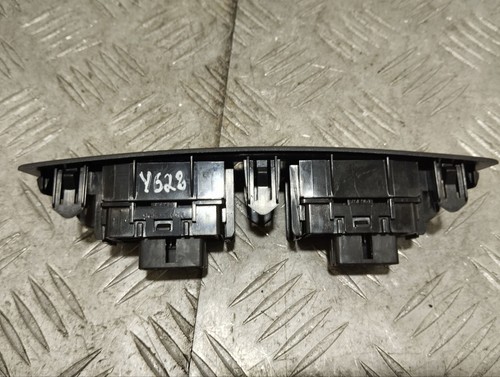 Switch for seat heating Subaru OUTBACK 2016 - Picture 5 of 7
