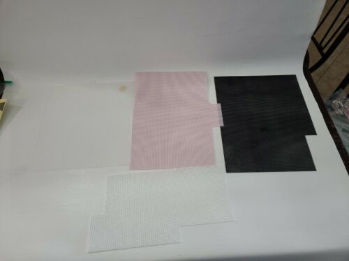 Darice Plastic 10 Mesh Canvas & Hole Scaler lot of 13 Pieces some used Read⬇ - Picture 4 of 12