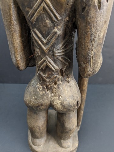 Vintage African Tribal Art Carved Wood Statue Man Holding Staff, Knife, Tattoos - Picture 11 of 17
