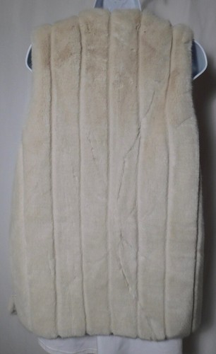 CALYPSO Women's Beige Faux Fur Crew Neck Sleeveless Vest Sz XS - Picture 4 of 5