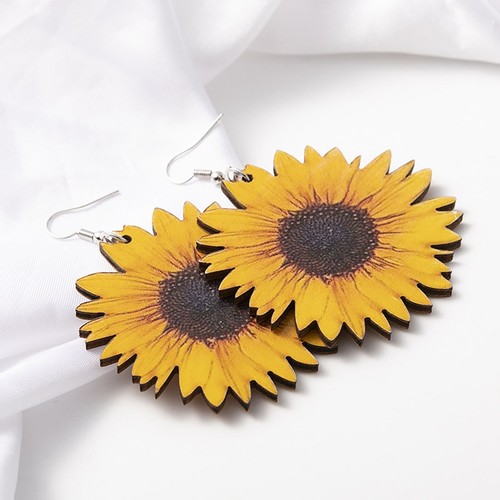 Hermosos y de moda pendientes grandes de madera con patrón de girasol borde 3D - Imagen 7 de 8