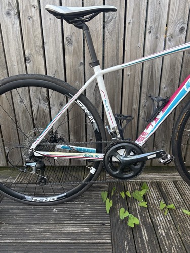 Giant Liv Avail Women's Road Bike - Picture 8 of 10