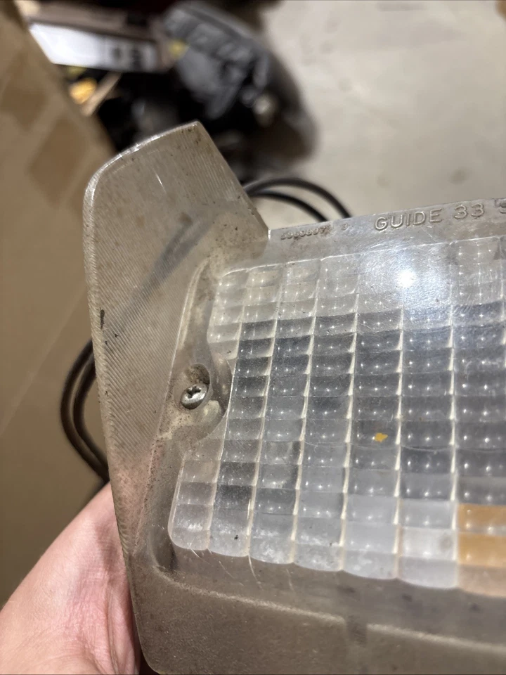 De colección/original 1969 Cutlass Oldsmobile 442 parachoques delantero señal de giro marcador LH Foto 2 de 4