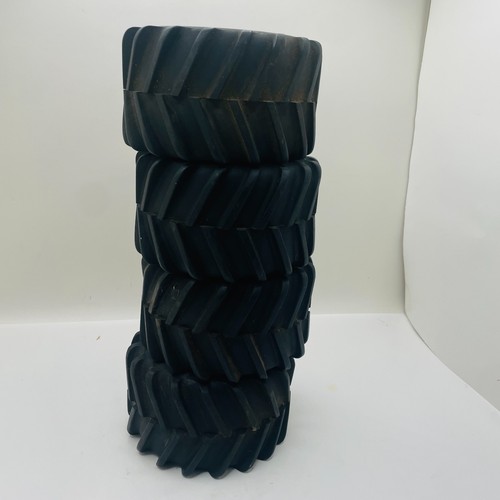 Vintage Traxxas T-Maxx E-Maxx Chevron Tractor Tires on 14mm hex Wheels *READ* - Picture 14 of 16