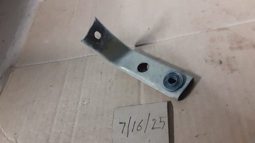 Zusuki LT230 Quadsport front fender bracket - Foto 2 di 2