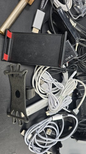 Joblot Tech Universal Car Phone Holders Joblot Bundle Clearance Mobile Cables 1 - Picture 5 of 6