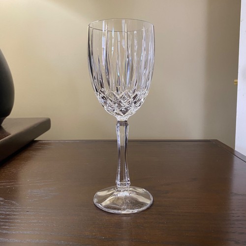Bicchiere da vino Gorham Crystal Regalta 7 3/4" cristallo ~ Prodotto nel 1997-1999 - Foto 3 di 11