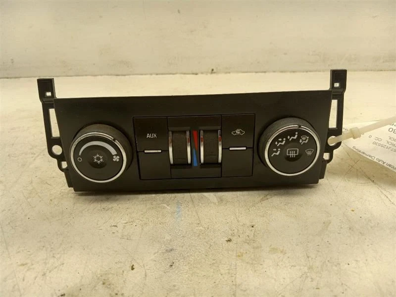 Painel de controle de temperatura montado Opt CJ3 07-09 Chevrolet Suburban 1500 25942135 - Imagem 3 de 4