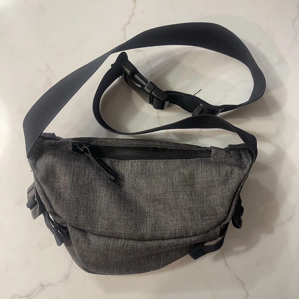 Nixon腰带包灰色和黑色  — 第 2/4 张图片