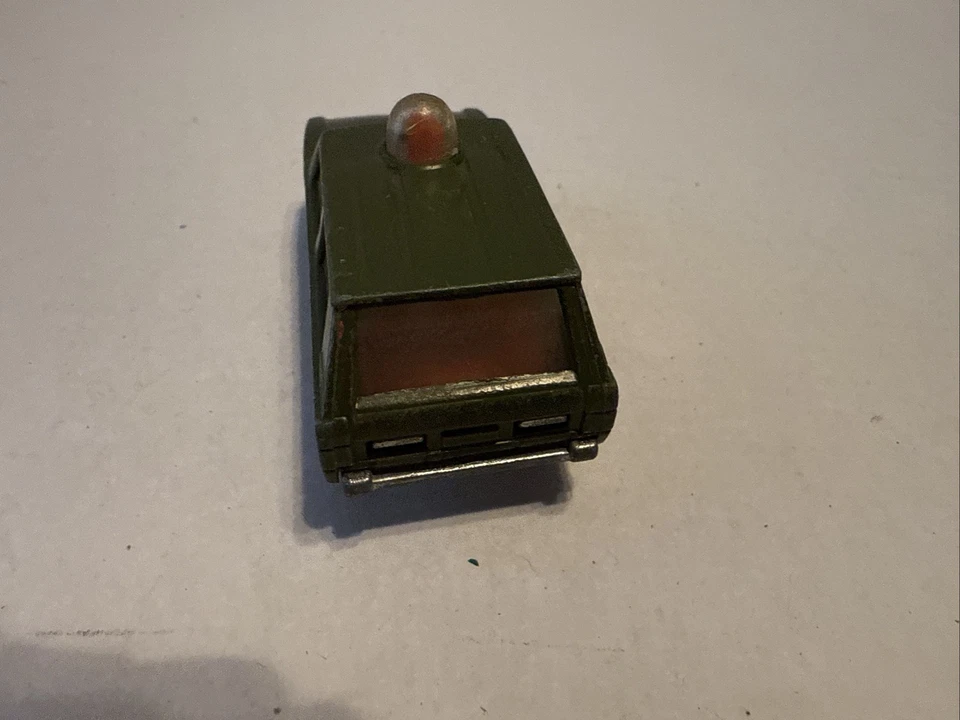 VINTAGE MATCHBOX LESNEY SUPERFAST 20E ARMY MILITARY ROVER DIECAST TOY CAR 1975 - Image 4 of 4