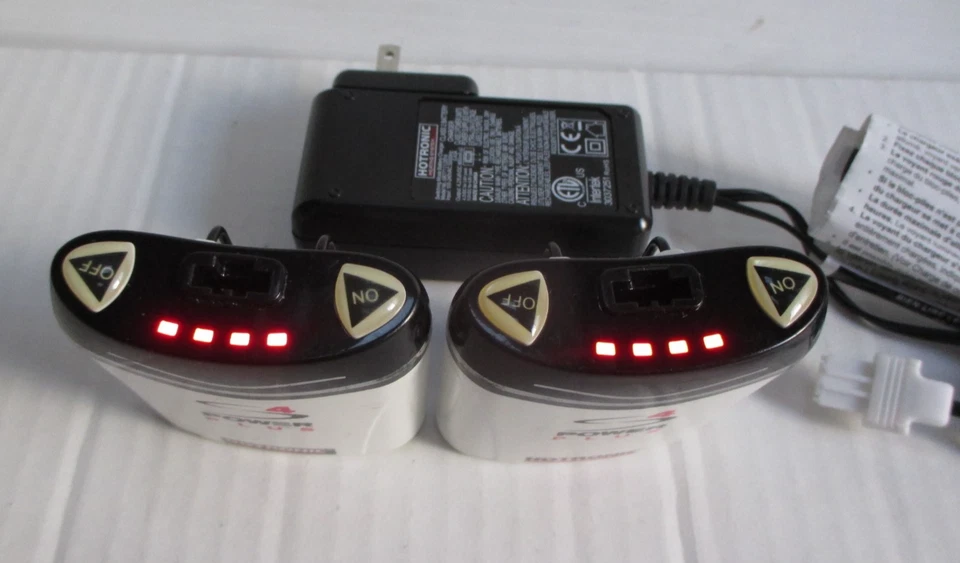 Par de paquetes de baterías y clips para calentador de pies Hotronic S4 Power Plus y cargador Foto 4 de 4