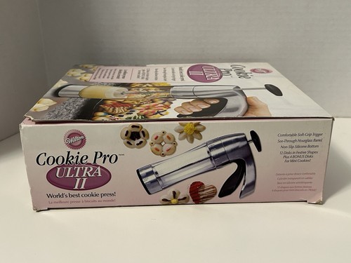 COMPLETE Wilton Cookie Pro Ultra II 2 Cookie Press w/ 16 Shaping Disks - B30 - Picture 11 of 16