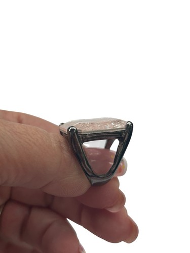 Anillo grande pieza llamativa rosa bisutería vintage talla 7 - Imagen 6 de 10