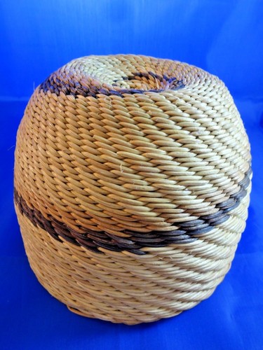 Vintage Three-Tone Spiral Round Woven Basket w/ Dimple Bump Up Bottom - Picture 8 of 8