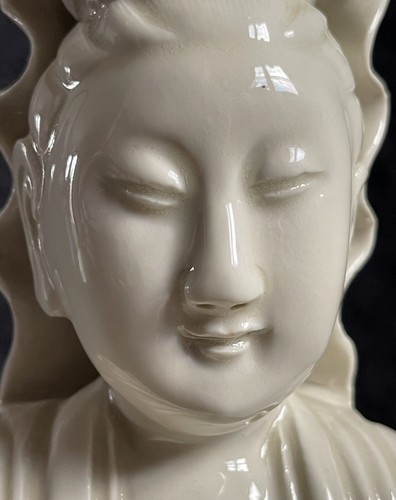 19th Century Antique Chinese Qing Dehua Blanc De Chine Guanyin Porcelain Statue - Picture 5 of 12