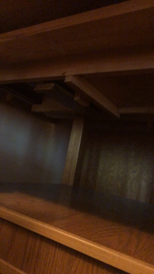 Mesa de comedor y sillas de roble Foto 3 de 3