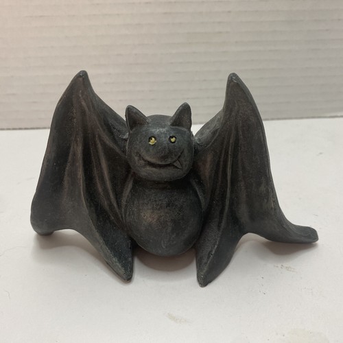 Vintage HALLOWEEN Black BAT Figurine Resin 3.25x5.5” Cute Snaggle Toothed - Bild 18 von 20