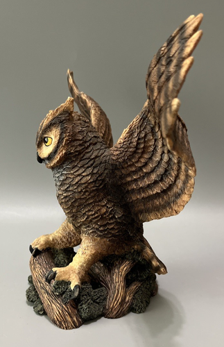 Vintage 1995 Hamilton Collection Great Horned Owl Wilderness Sculpture Figurine - Picture 5 of 8