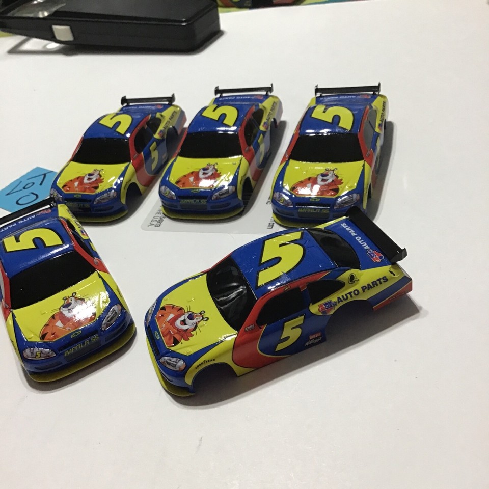 VINTAGE 5 PIECE GROUP SLOT CAR BODIES / FROSTED FLAKES / 5 / NOS LOOSE