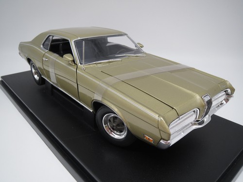 "Welly Mercury Cougar XR7 ""1970" (dorado-met.) 1:18 ¡EMBALAJE ORIGINAL! - Imagen 9 de 12