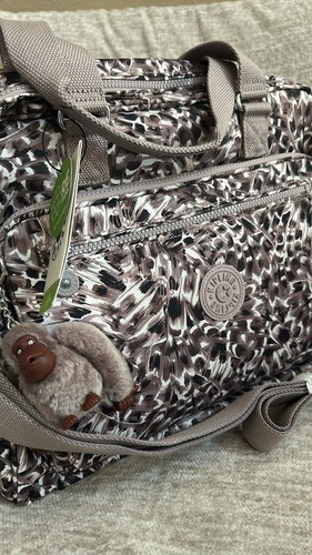 Bolsa de pañales estampada Kipling Alanna - Plumas de leopardo - Imagen 3 de 7
