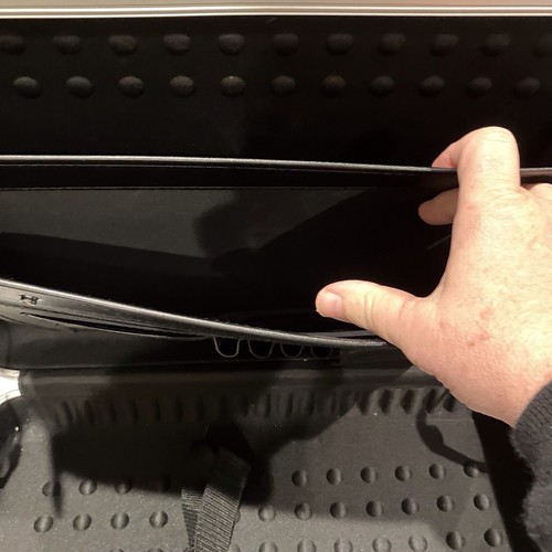 MEZZI Hard Aluminum Briefcase Laptop Case silver Padded Inside , Scratch - 第 9/10 張圖片