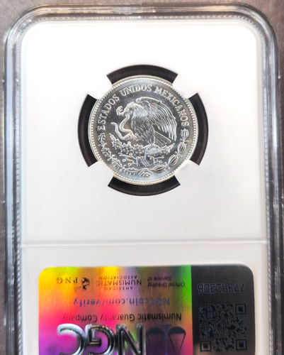 1985 MEXICO SILVER 25 PESOS 1986 WORLD CUP FOOTBALL NGC MS 67 SCARCE GEM - Picture 2 of 3
