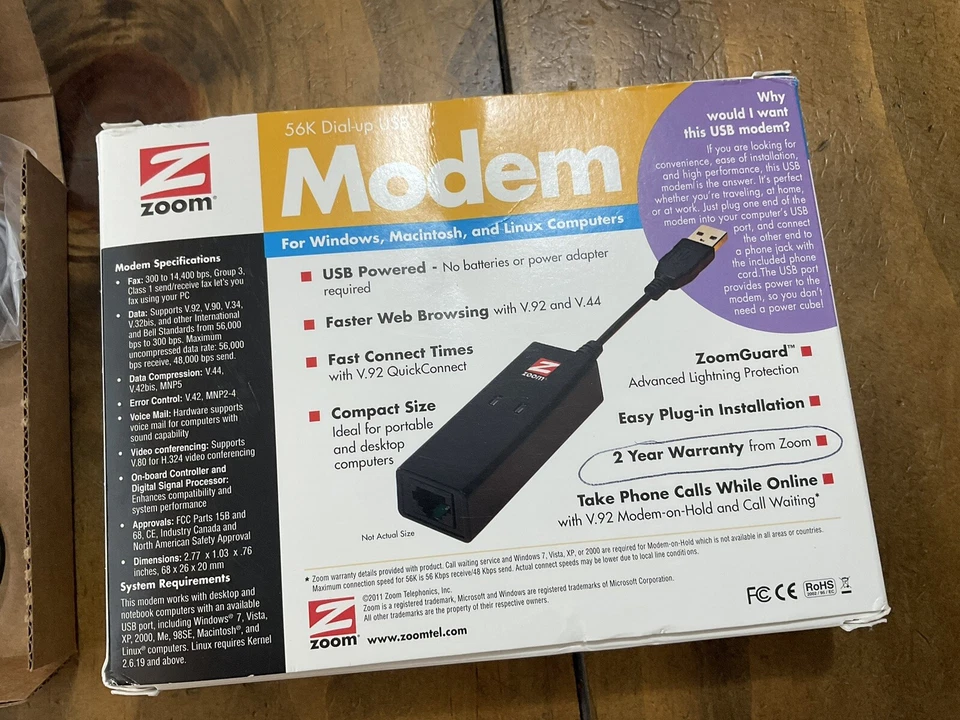Zoom 56K Dial-up USB Modem for Windows, Macintosh, & Linux Model 3095 - Image 2 of 4