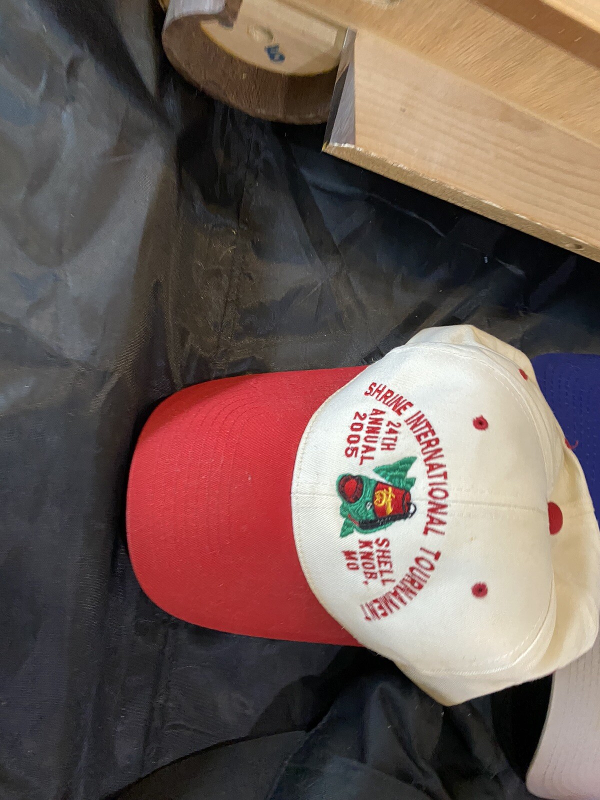Picture 3 of 24