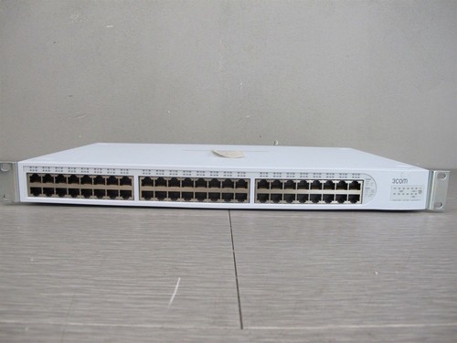 3Com SuperStack 3 Switch 4400 Managed 48-Port 3C17204 - Picture 2 of 8
