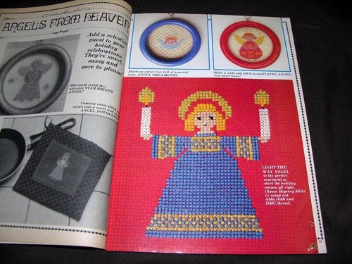VTG 1987 CRAFT BOOKLET MAGAZINE, Cross Stitch For Christmas STOCKINGS, GIFTS - Picture 4 of 10