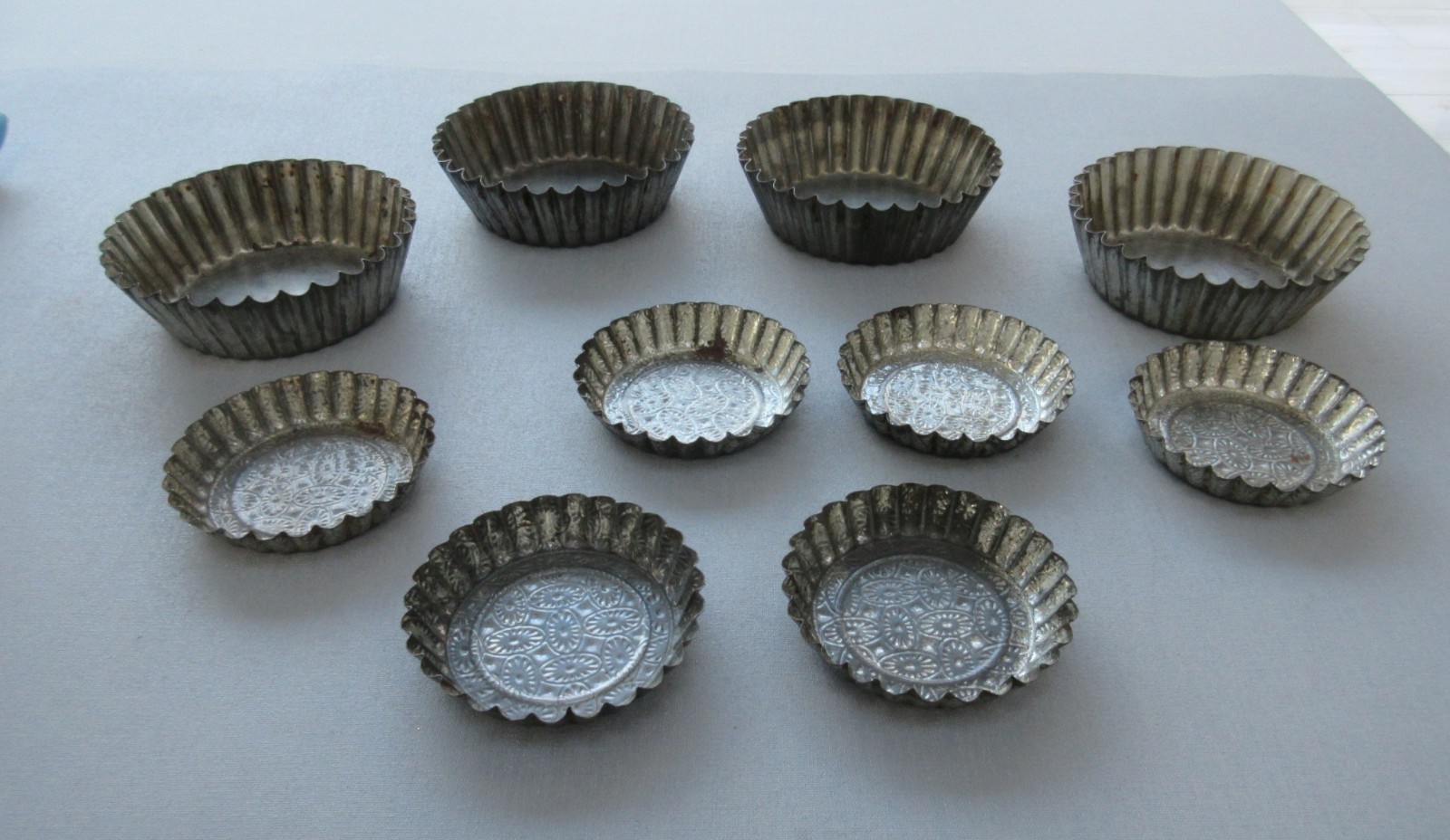10 Vintage Tin Plate Fluted Tartlet Baking Tins