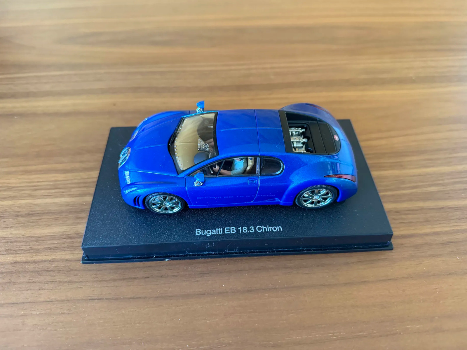 AUTOArt 1/32 Scale Bugatti EB 18.3 Chiron Model Slot Car 13391