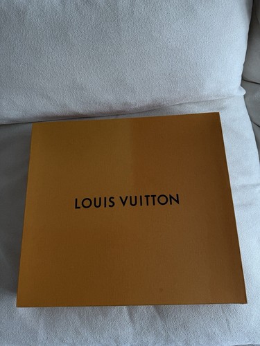 Louis Vuitton Monogram Eclipse Throw Blanket 100% Authentic Black Grey Cashmere - Picture 8 of 11