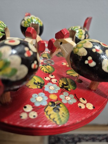 Vintage Traditional Russian Wood Pecking Chickens Pull Toy Figure Souvenir - Picture 7 of 8