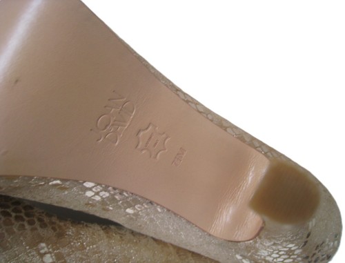 BOMBA DE CUERO JOAN&DAVID SERPIENTE DORADA TACONES DE 5" TALLA US 7,5 M LO ÚLTIMO RARA ENVÍO/H gratis - Imagen 10 de 10