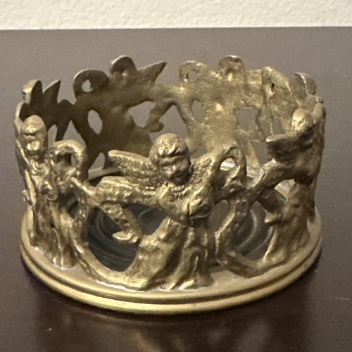 VINTAGE ANDREA BY SADEK SOLID BRASS LARGE WINE BOTTLE COASTER CUPID GALLERY - Picture 2 of 7