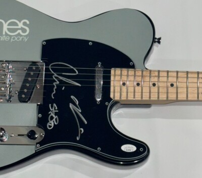 X'periment/Chinatown Rock サインsignature DEFTONES SIGNED WHITE PONY ELECTRIC GUITAR CHINO MORENO STEPH ABE