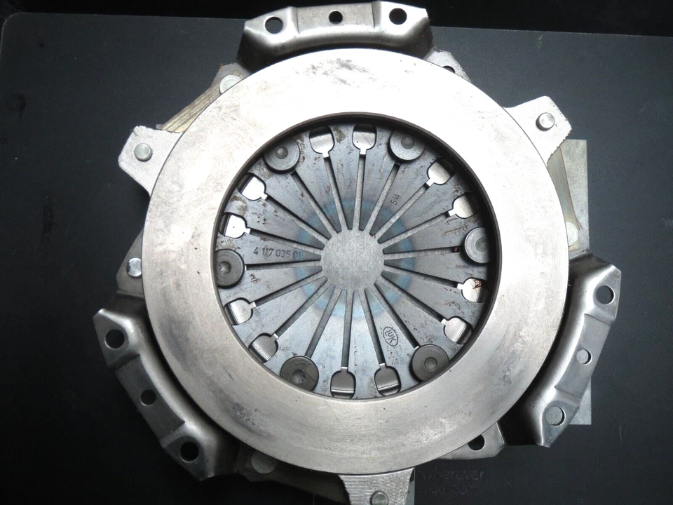 Placa de presión de embrague para Renault Alliance 1983-1987 - Hecho por LUK - ¡Envío rápido! Foto 2 de 4