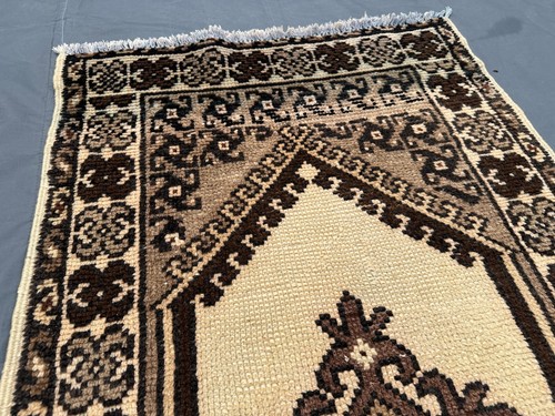 Turkish Handmade Rug 2'1 x 3'7 ft – Wool Beige Brown Geometric Small Accent Rug - Picture 7 of 9