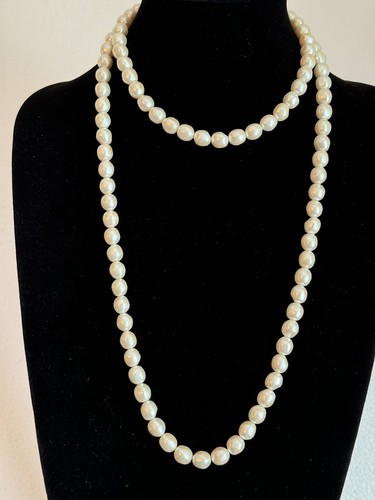 Beautiful Vintage Anne Klein White Pearl faux Necklace 46" L