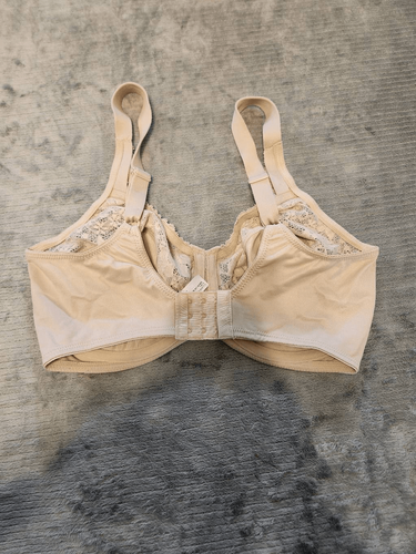 Lilyette by Bali Women's Minimizer Underwire Bra size 36DD Beige Lace - Imagen 2 de 3