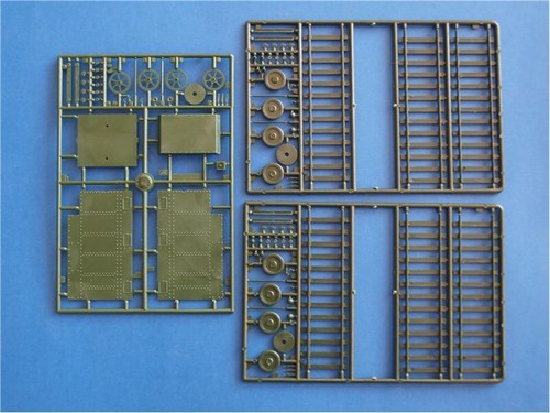 UMT 636 Plastik Modellbausatz 1:72 Panzerzug 'A Faschism Fighter', Basisvariante - Bild 5 von 24