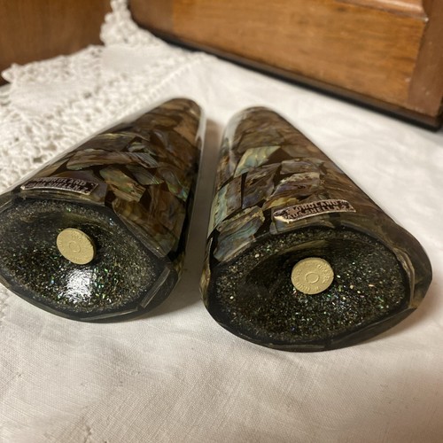 New Zealand Paua Shell Abalone Salt & Pepper Shakers Vintage '70's Hand Made - Picture 3 of 8